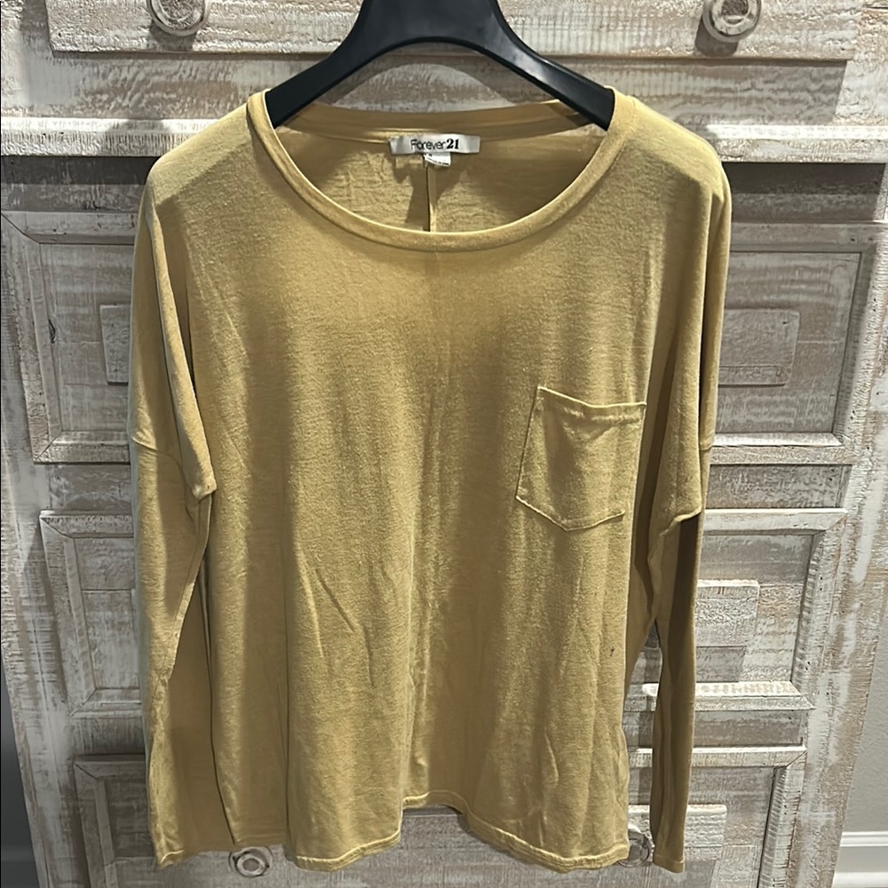 Forever 21 Green Relaxed Long Sleeve Tee